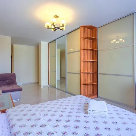 Роскошная 3К Квартира 125М2 На Набережной Kyiv Exterior photo